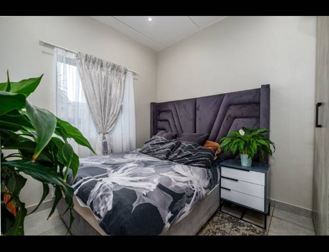 1 BEDROOM TOWNHOUSE FOR SALE IN WHITERIDGE
